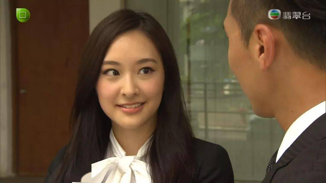 曾半只脚踏入豪门!_陈滢