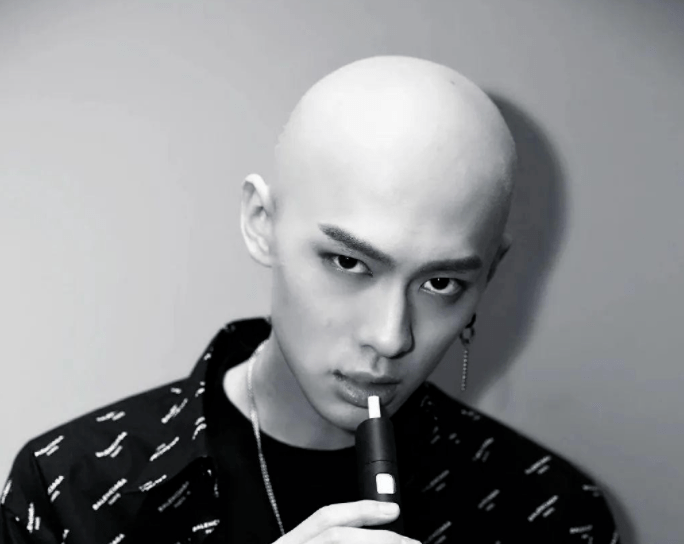 15级中戏同班刘昊然票房实绩破百亿他靠青你3博关注