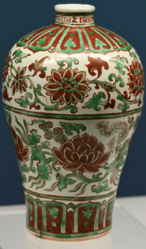 明時代 紅緑彩 魚耳瓶 置物 陶器 明時代 紅緑彩 魚耳瓶 置物 陶器