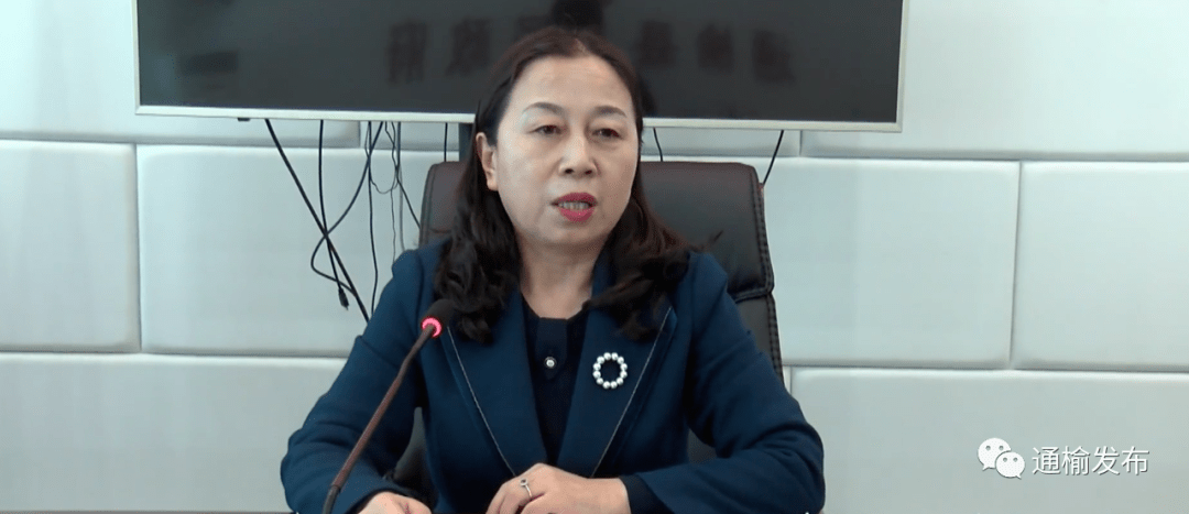 徐淑梅强调,要加强宣传和舆论引导,全面提高群众防控意识,形成"防护