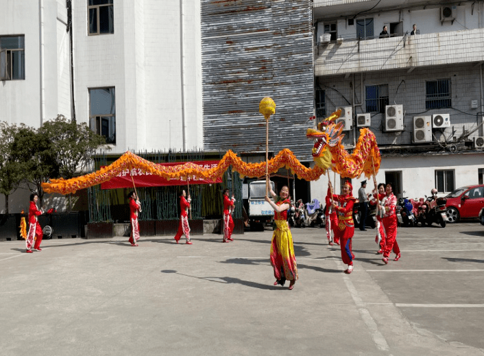 旅顺地名猜成语_看图猜成语(3)