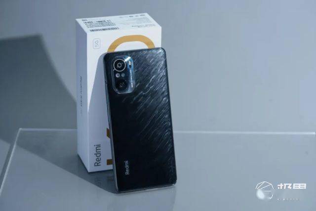 旗舰|Redmi K40系列体验：顶配硬件水桶机，定价实在是太狠了