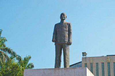 移除台军部队中蒋介石铜像,台"促转会":将与邱国正讨论_纪念堂