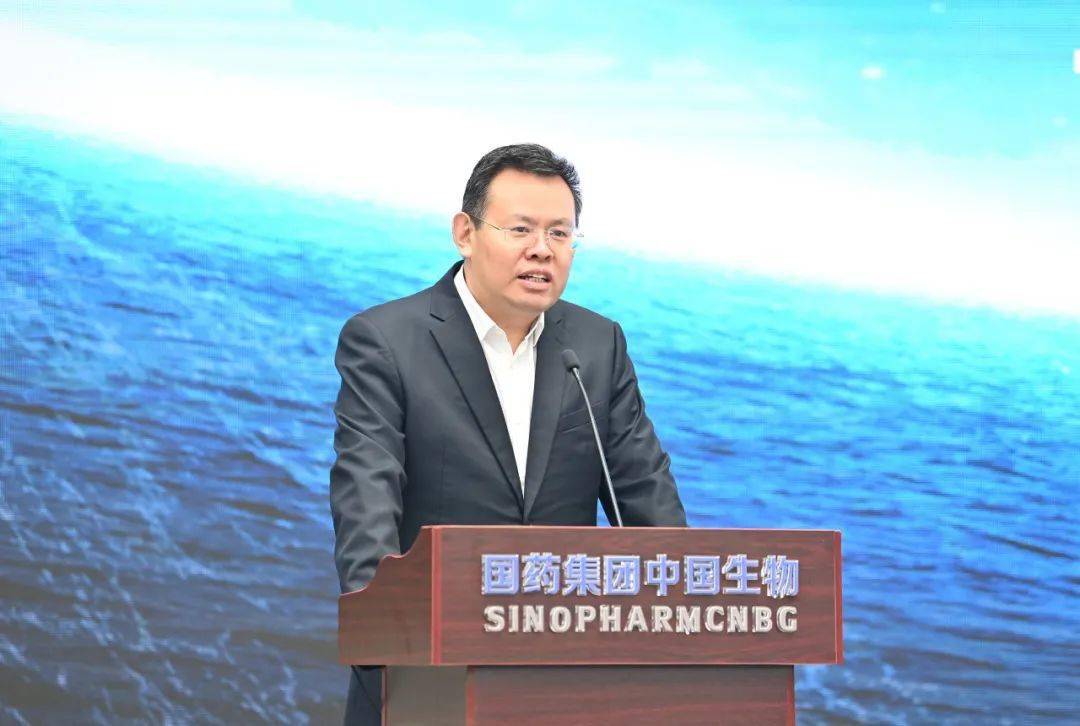市领导胡亚波,龙良文,陈红辉等参加活动.
