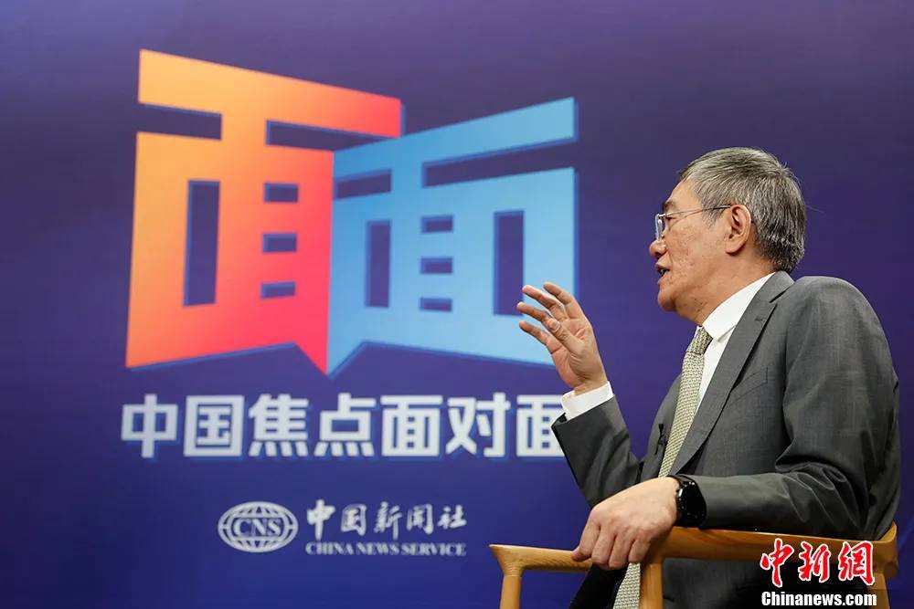 中国焦点面对面:gdp增速目标全国两会"复出"?_中新社