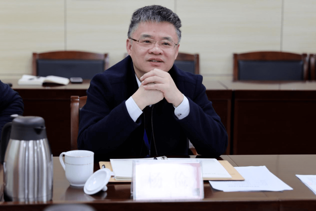 席扬会见甲骨文中国区负责人