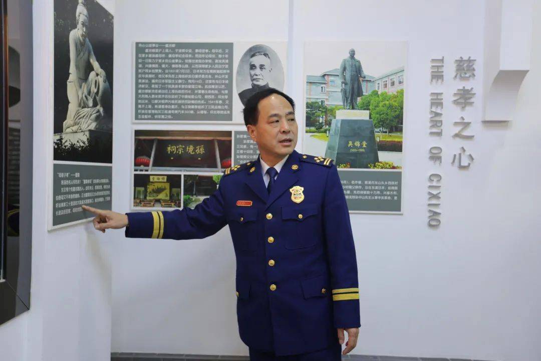 在甬期间,崔勇政委一行深入慈溪消防救援大队调研指导,通过检查营区