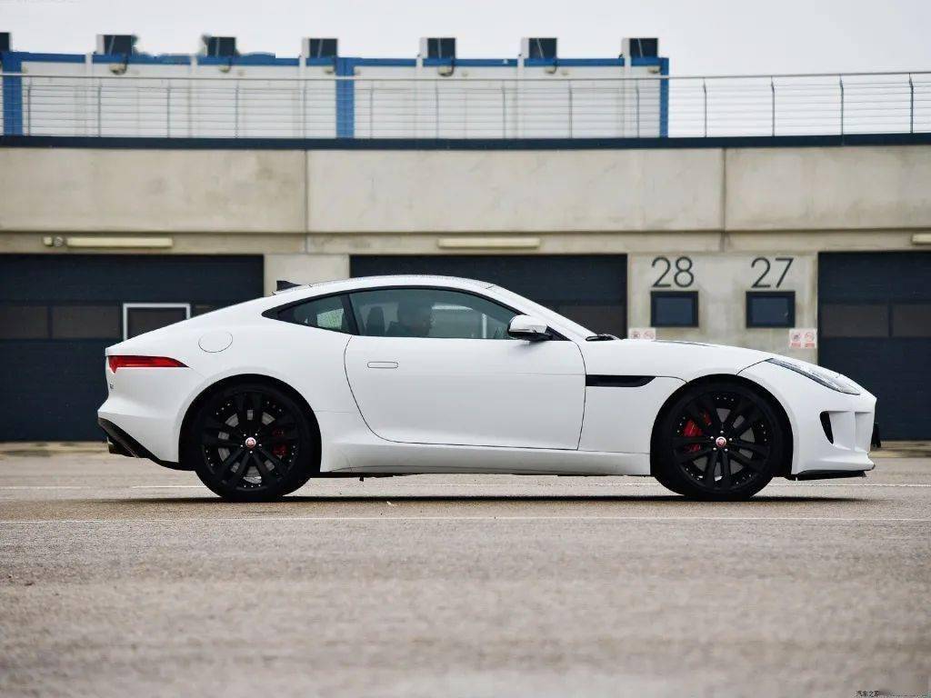 比新车便宜好几十万拉风双门跑车来了