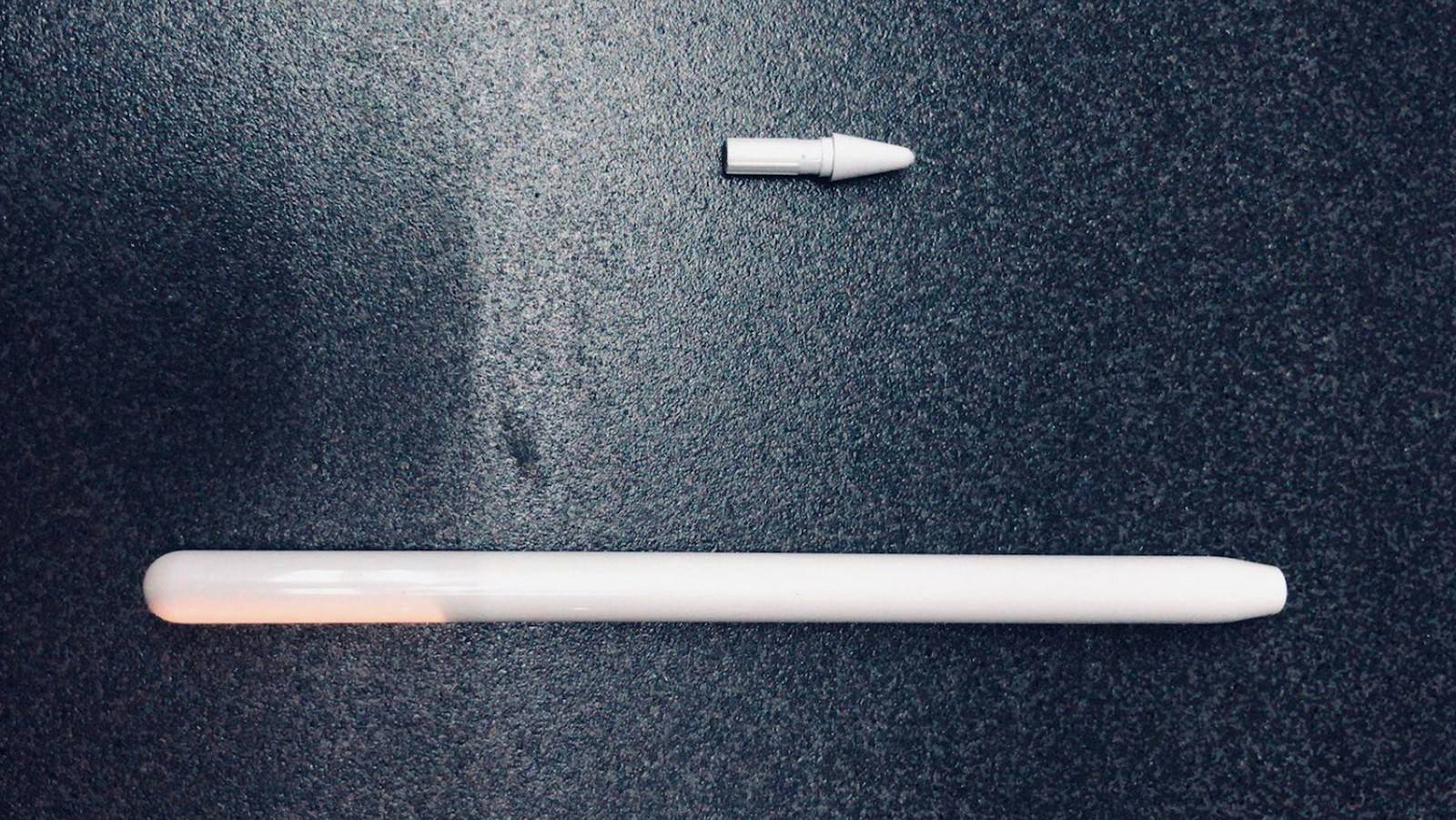 外观|疑似第三代Apple Pencil实物曝光：外观与现款产品相似