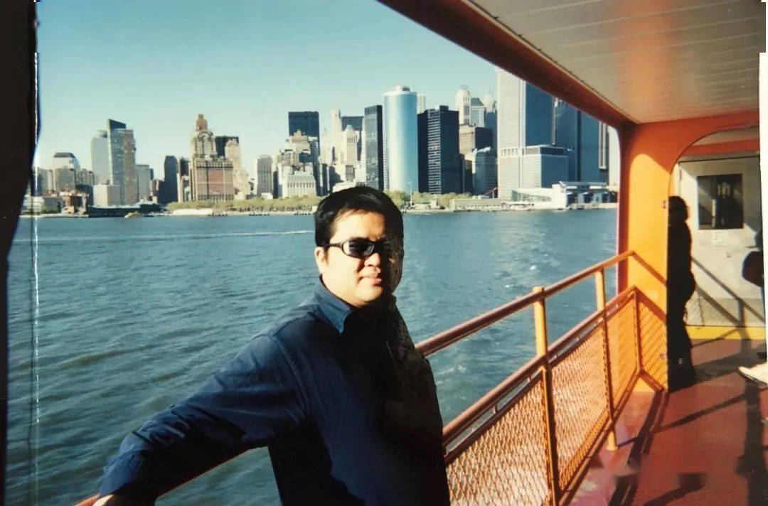 临沂市作协王公望专刊我们的爱情