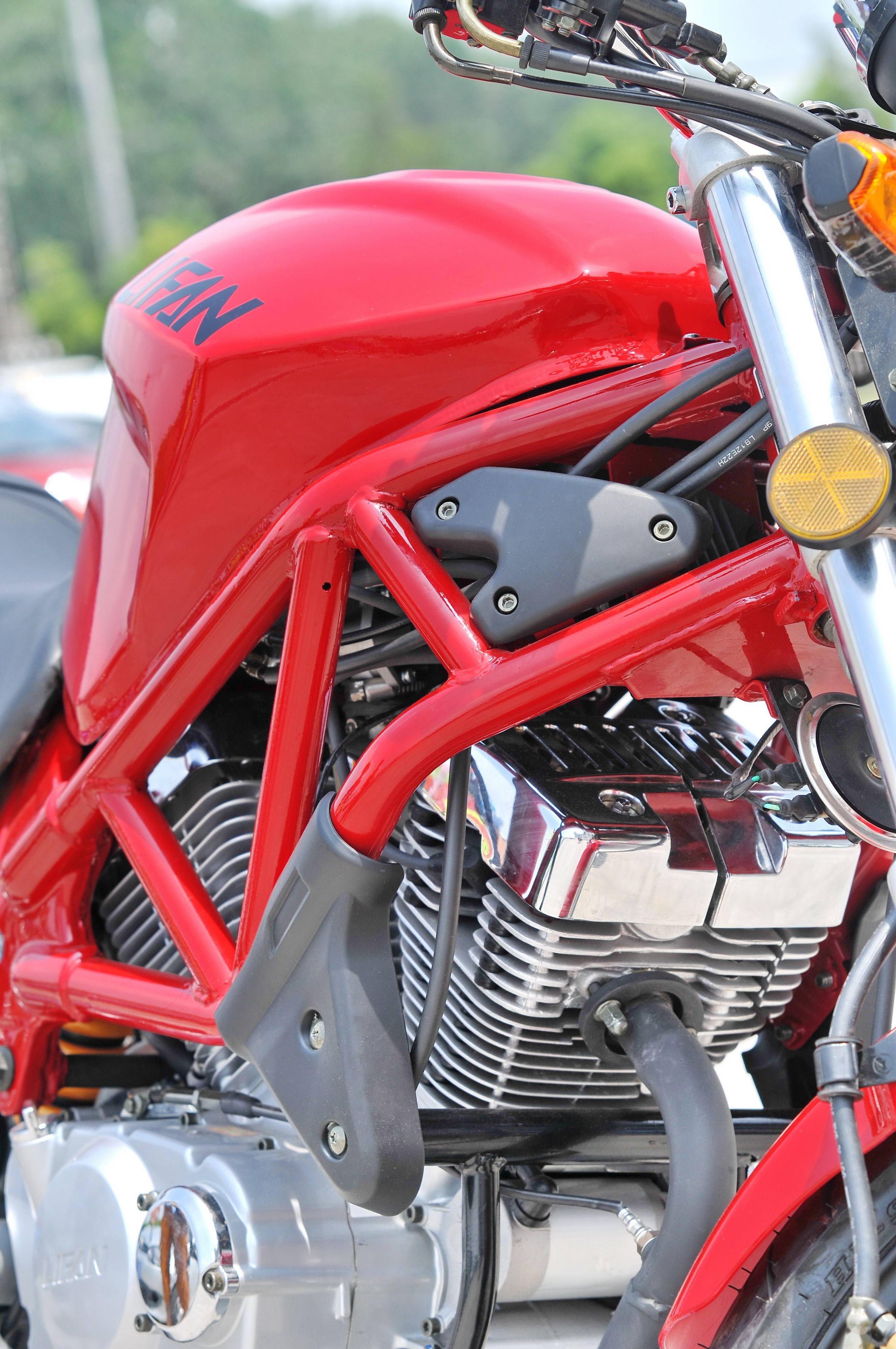 老照片新感悟力帆的xv250vtr综合体