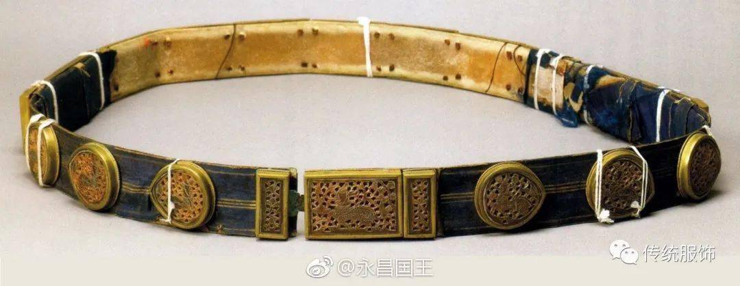 犀角革带不过犀角最常见的还是制作成犀角杯,故宫