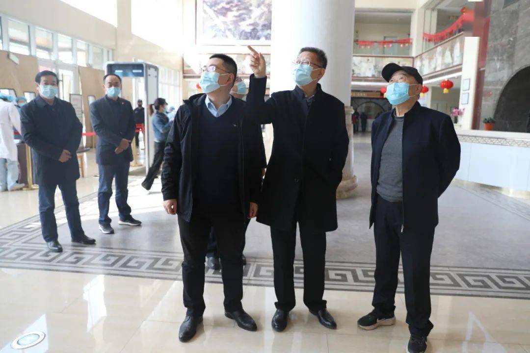 潍坊市原副市长潍坊中医药产业技术研究院名誉院长王光明一行到临朐县