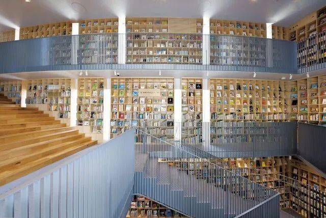 大阪童书森林中之岛一个陪小朋友一起长大的图书馆