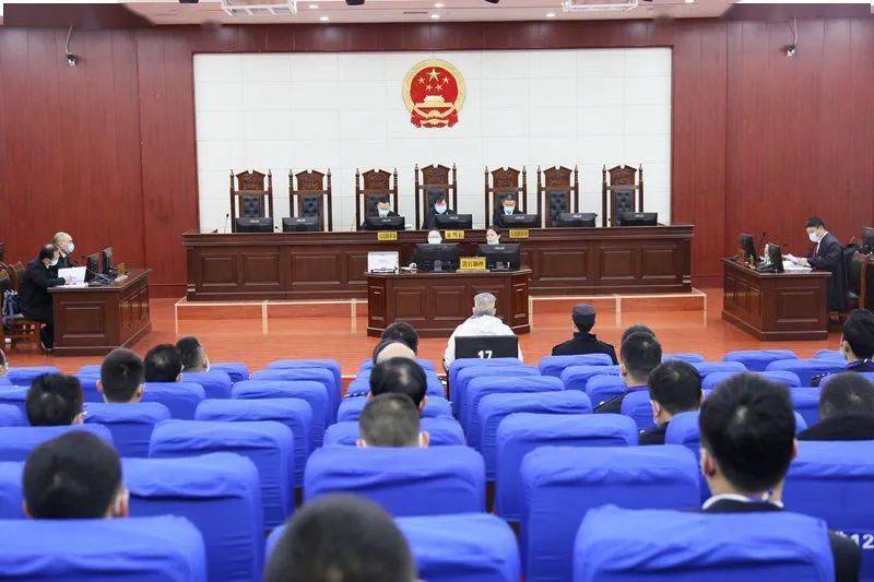 公安法院公开开庭审理一件职务犯罪案件