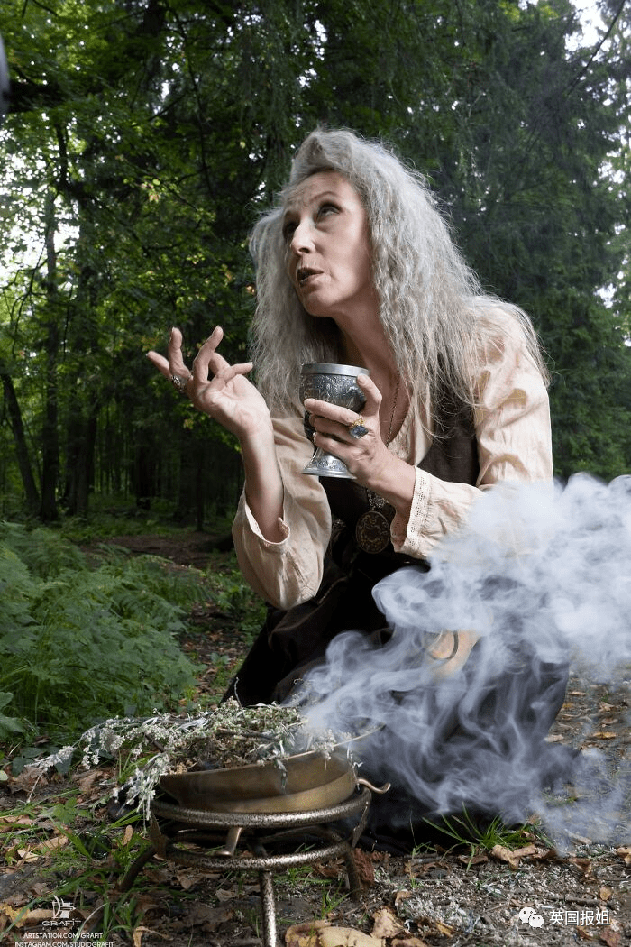 58岁俄罗斯阿姨玩cos惊艳世界网友老了也想这么酷