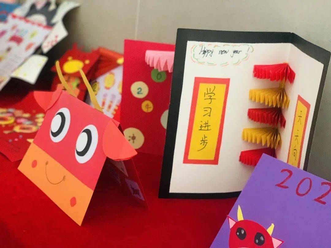 读书卡记录了孩子们寒假中阅读的点滴,每一位小朋友都