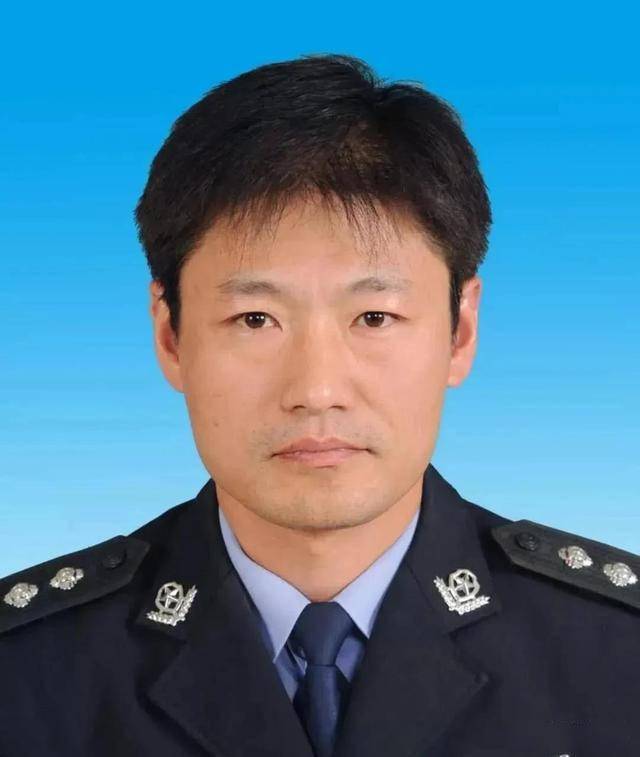 韩林晓,男,汉族,本科文化,中共党员,二级警督警衔,现任 桐柏县公安局