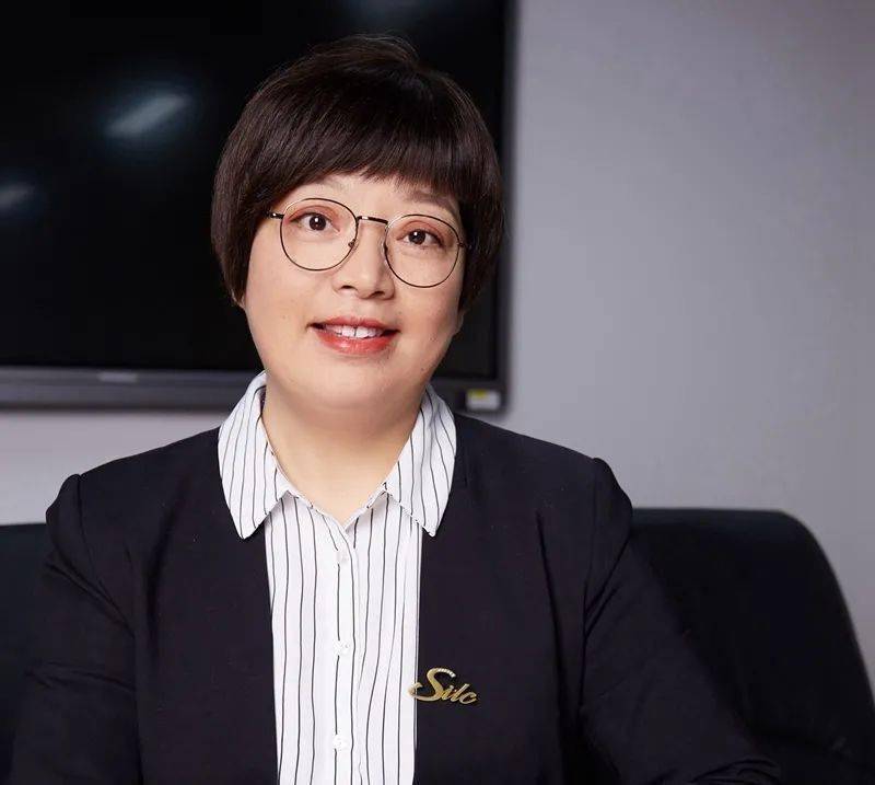 悉商巾帼不让须眉女神佳节喜讯频传热烈祝贺学院国际部及胡笑寒颜丽娜