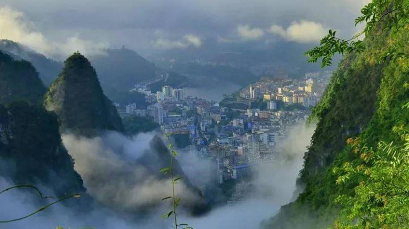 天峨,素有森林王国,绿色宝库的美誉,简直是遗落人间的仙境