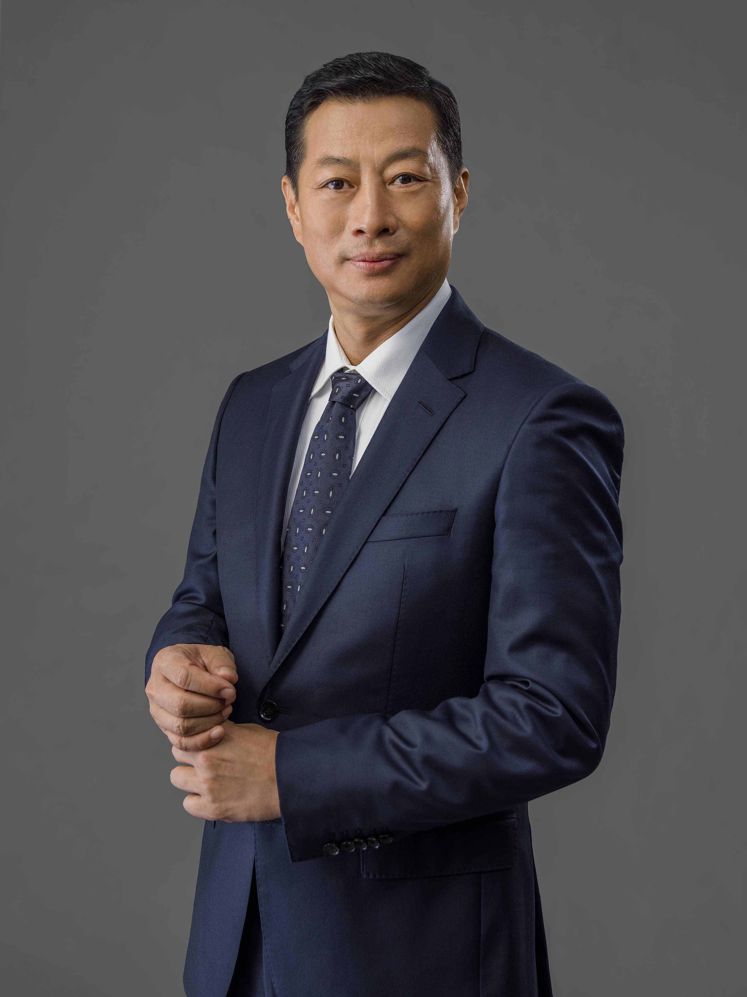 两会专访丨东风公司董事长竺延风科技公司入局对传统车企而言是机遇