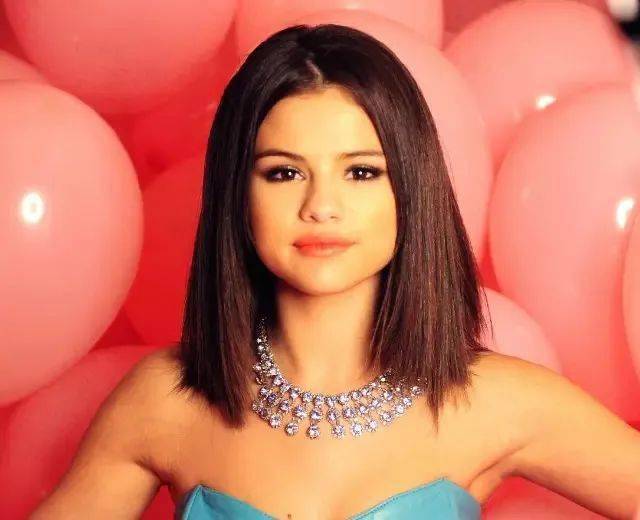 赛琳娜全部演员 d1fc7cf171184b9fb029ca5cc040d453.jpeg