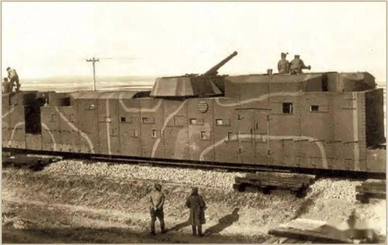 日军装甲列车图片