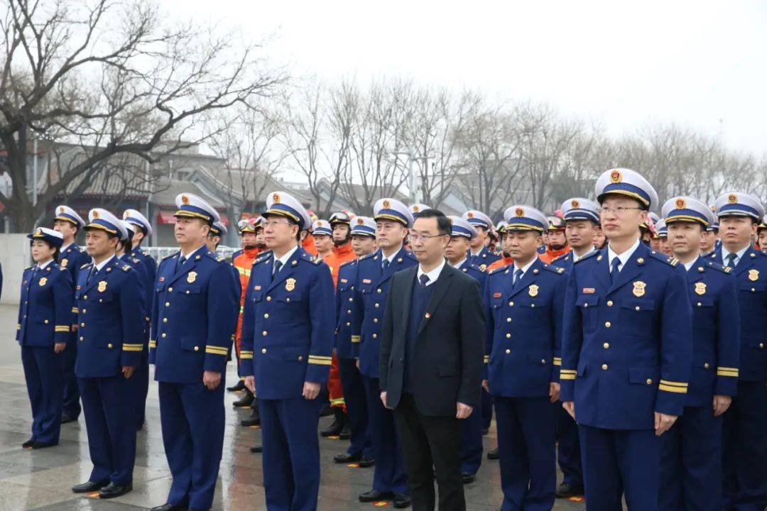 北京市消防救援总队在抗战馆举行党史学习教育基地揭牌仪式