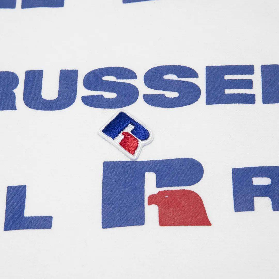卫衣鼻祖russellathletic仅凭logo便足以玩潮