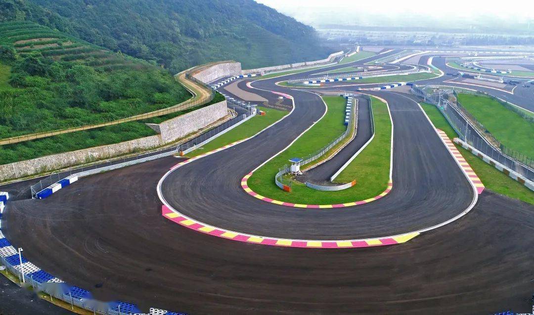 宁波国际赛车场:树汽车赛事品牌 开体育产业之花_赛道