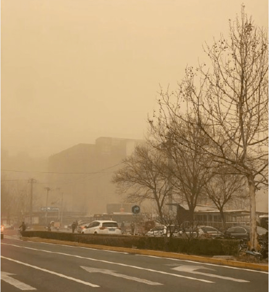 注意冷空气大风沙尘来袭北方地区今春首现大范围沙尘暴