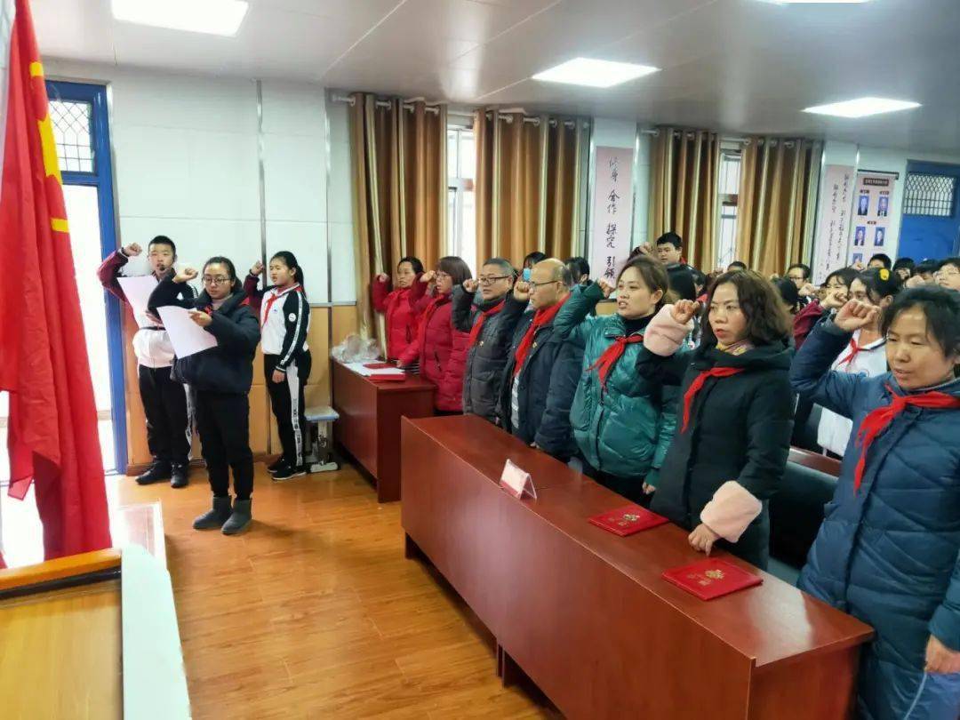 扎根农村教育直至生命最后一刻追忆息烽县温泉中学校长雷燕