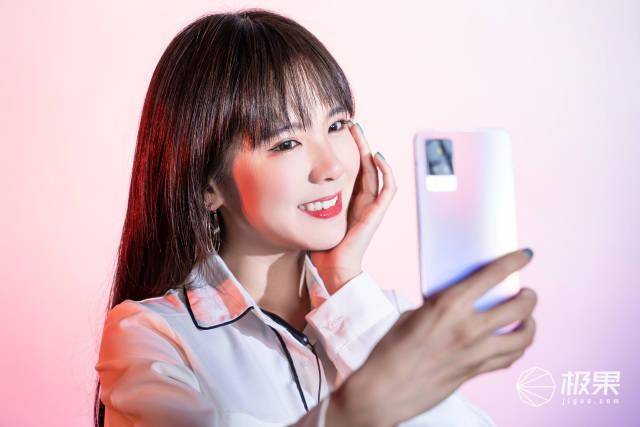 前置双摄 双闪 Vivo S9拍照实测 N种玩法太上头 照片