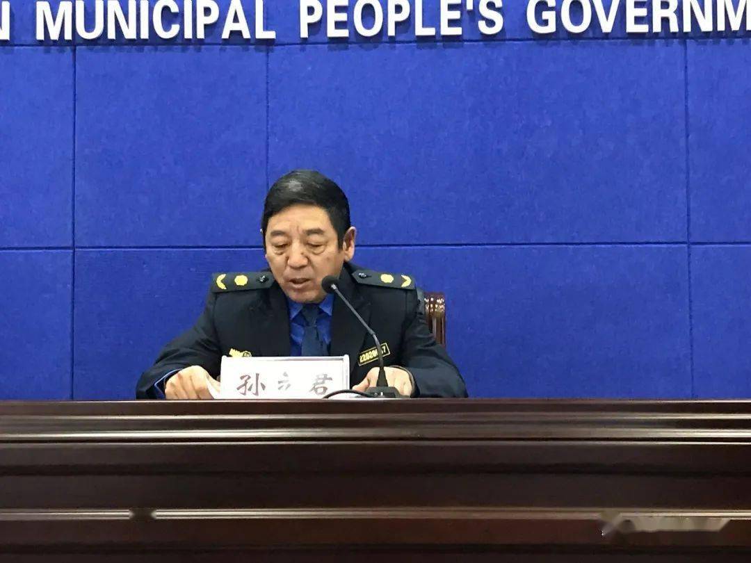 市城市管理行政执法局环卫处处长孙立君介绍:主要有三个明显特点.