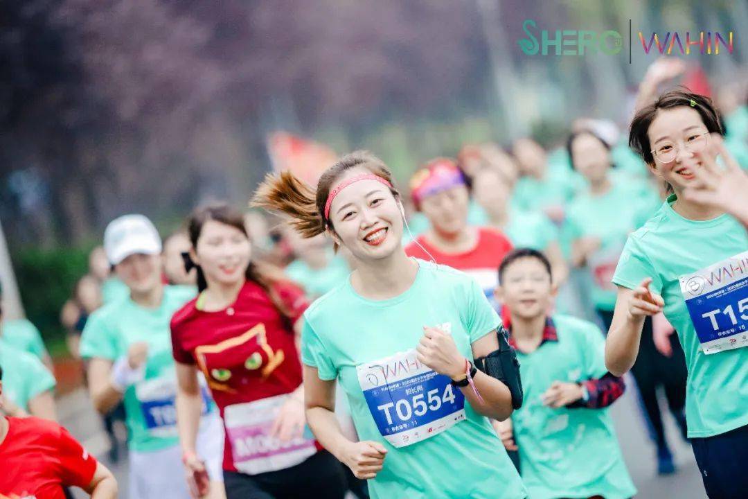 实至名归 重庆女子半马升级路跑精英标牌赛事 白金标