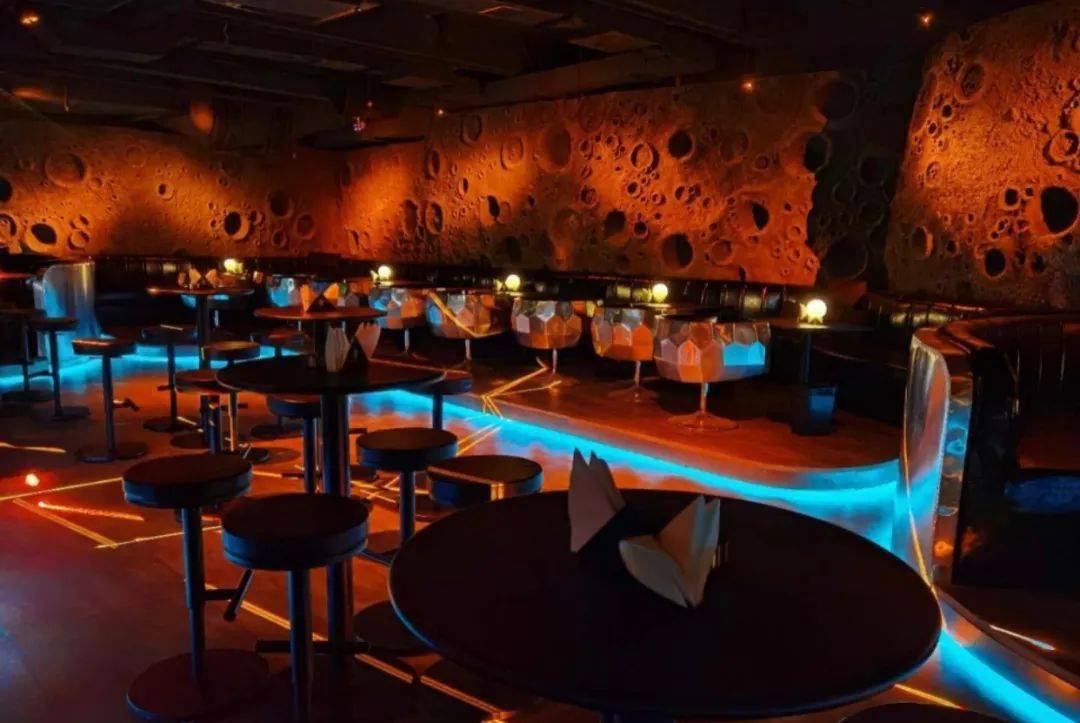 重庆酒鬼夜生活指南docx