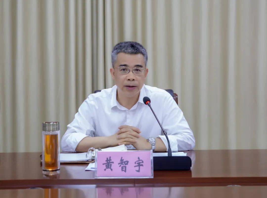 百色市召开全市政法队伍教育整顿第一次征求意见座谈会