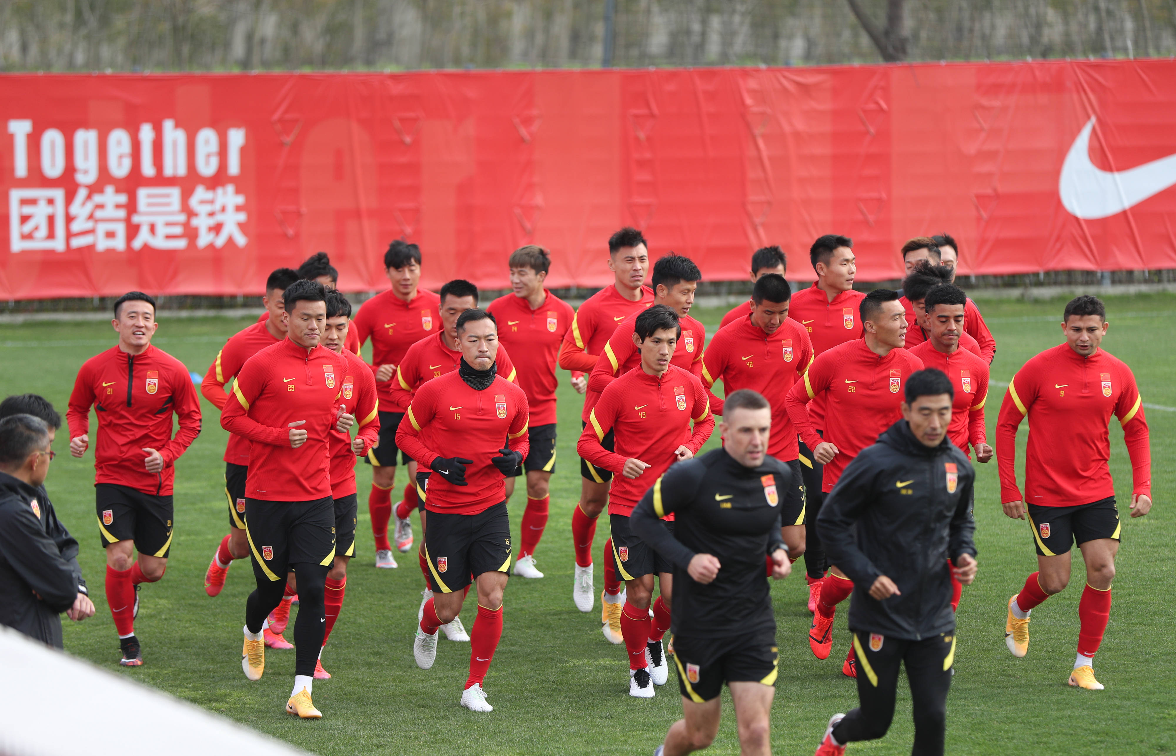 足球——国足在上海集训
