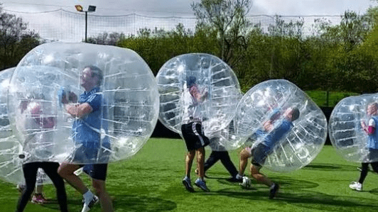 开沙岛团建拓展项目-碰碰球_游戏