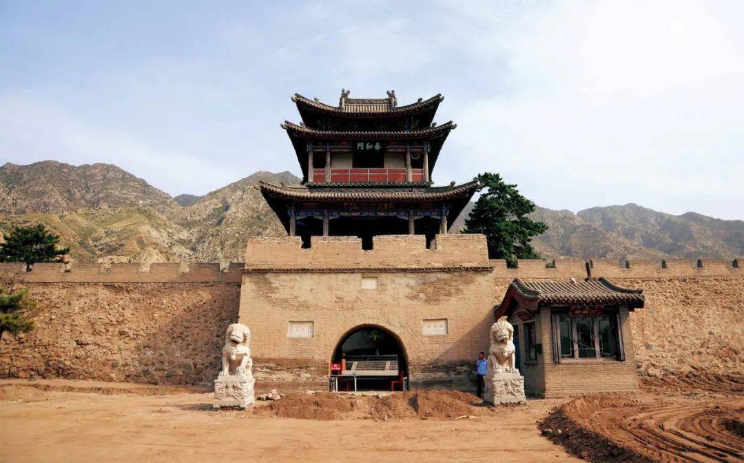 內蒙古自治區土默特右旗美岱召鎮美岱召村_阿勒坦汗