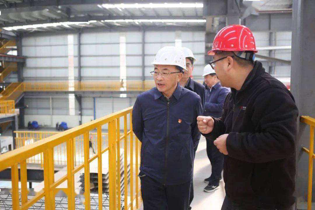 吴中阳到伊川县实地调研重点项目建设工作