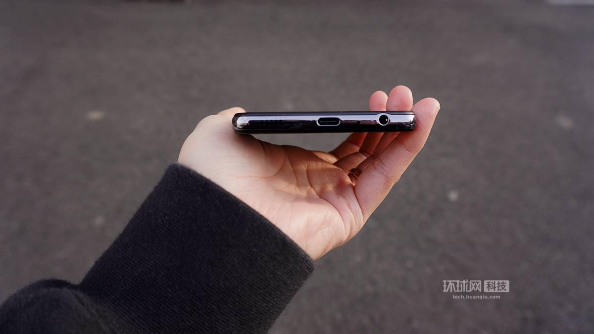 方面|三星再推主打年轻用户新机：Galaxy A52 5G能否成功捕获其芳心