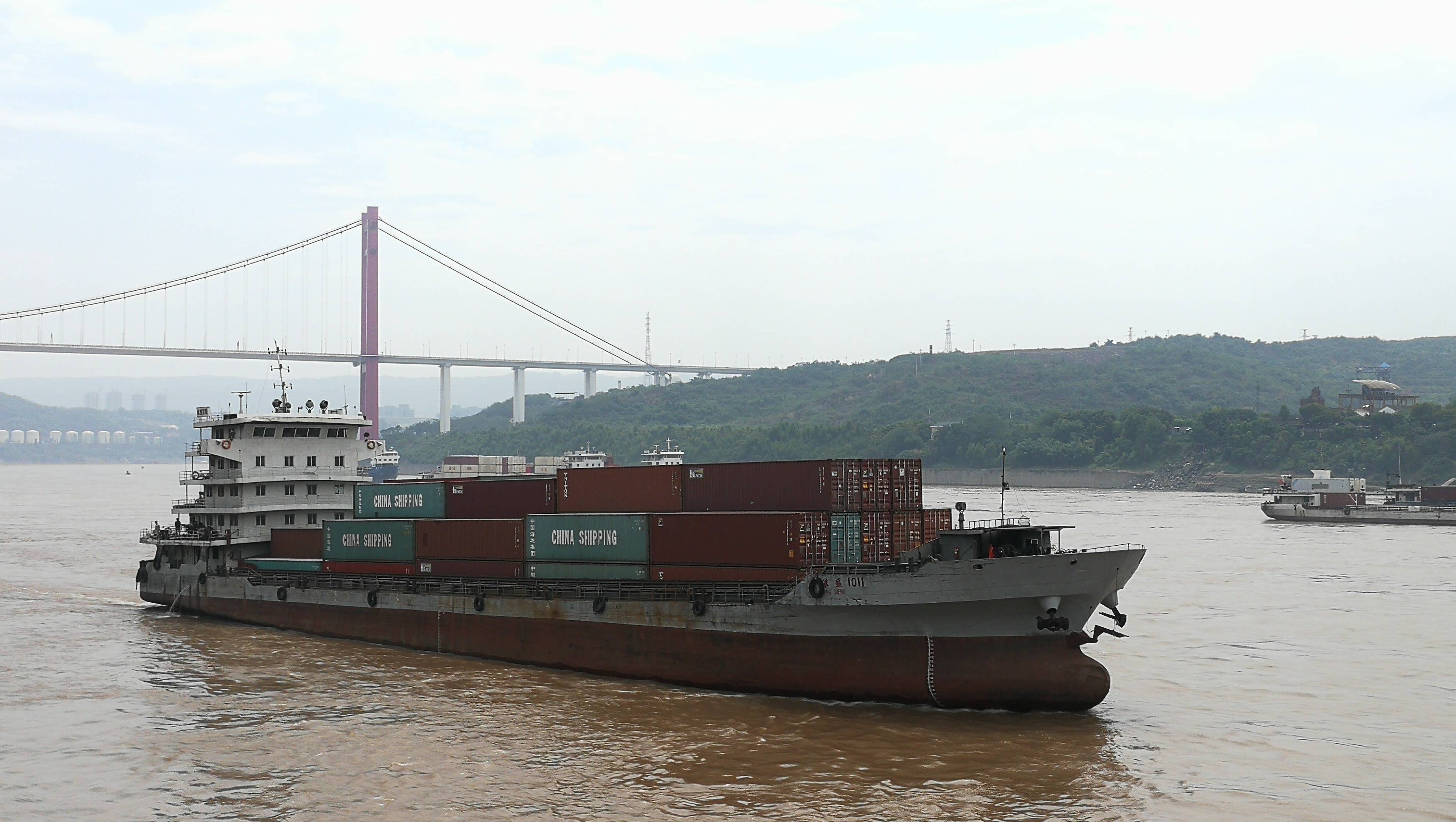 长江散货船图片
