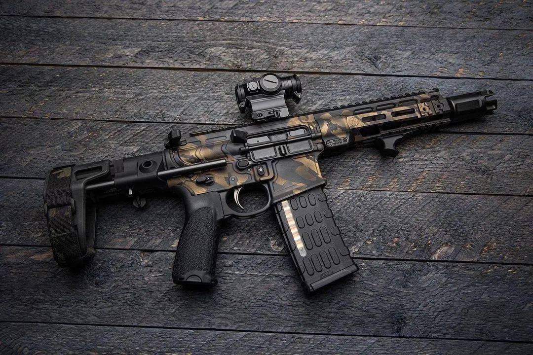 【暴躁老哥如何保持稳定输出】kci公司弹匣弹鼓美图