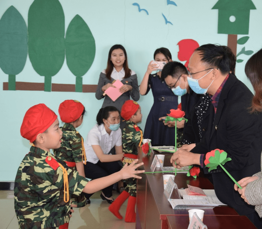 龙岩援疆文化润疆细无声携手共建两地情