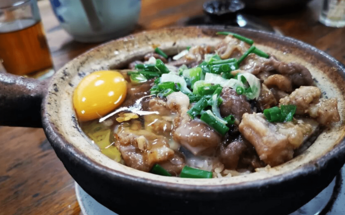 广东这家柴火煲仔饭屡获大奖很多人没吃过已被列为非遗小吃