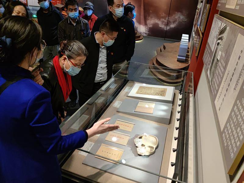 首都博物馆推出建党百年特展 多件史料和文物回顾历史征程