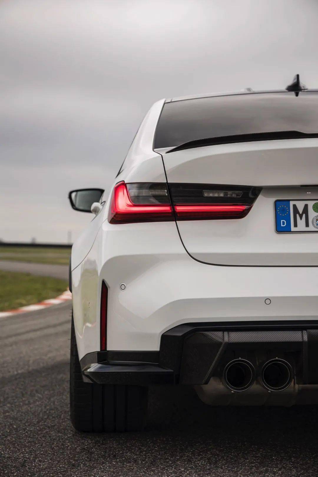 雪山白全新宝马m3海量美图欣赏爱了爱了