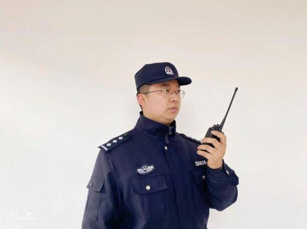 营口监狱三监区黄鑫:将青春涂抹为藏蓝_手机搜狐网