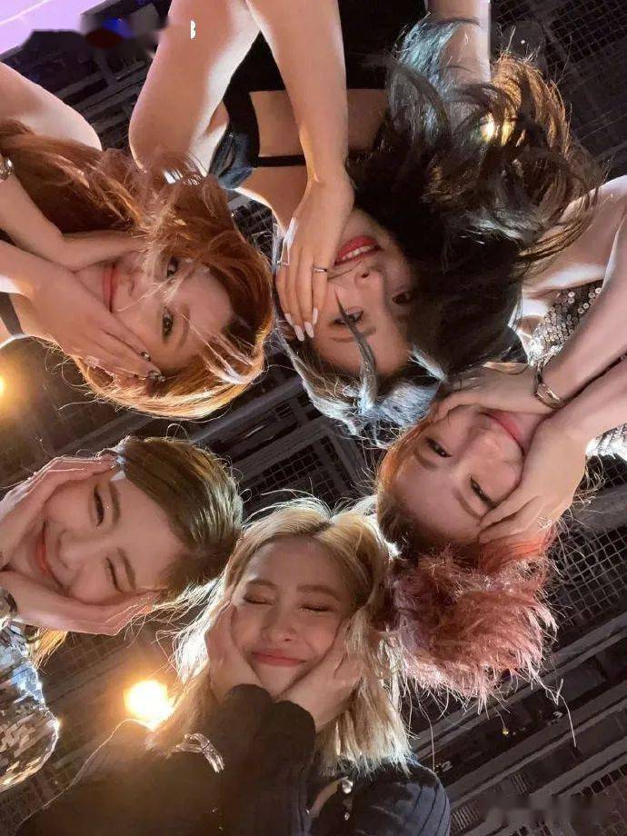 这个女团通过美国mtv公开了新视频与全球粉丝建立亲密感